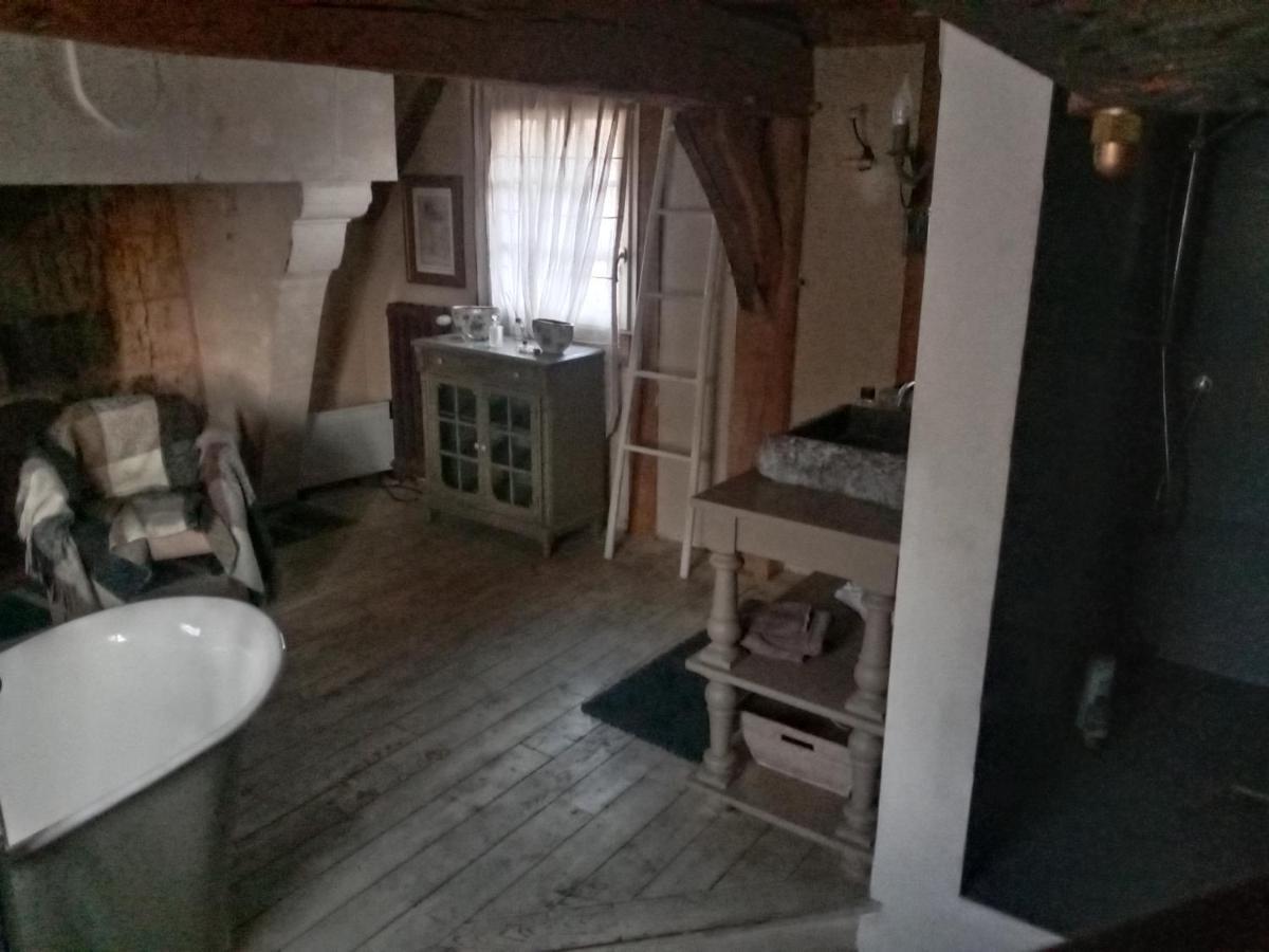 Bed and Breakfast Le Mouton Blaison Экстерьер фото