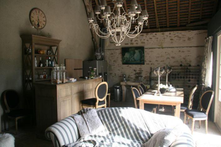 Bed and Breakfast Le Mouton Blaison Экстерьер фото